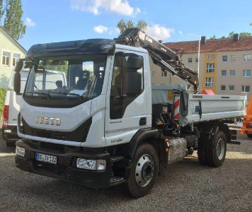 LKW Iveco 14 t Kipper mit Ladekran